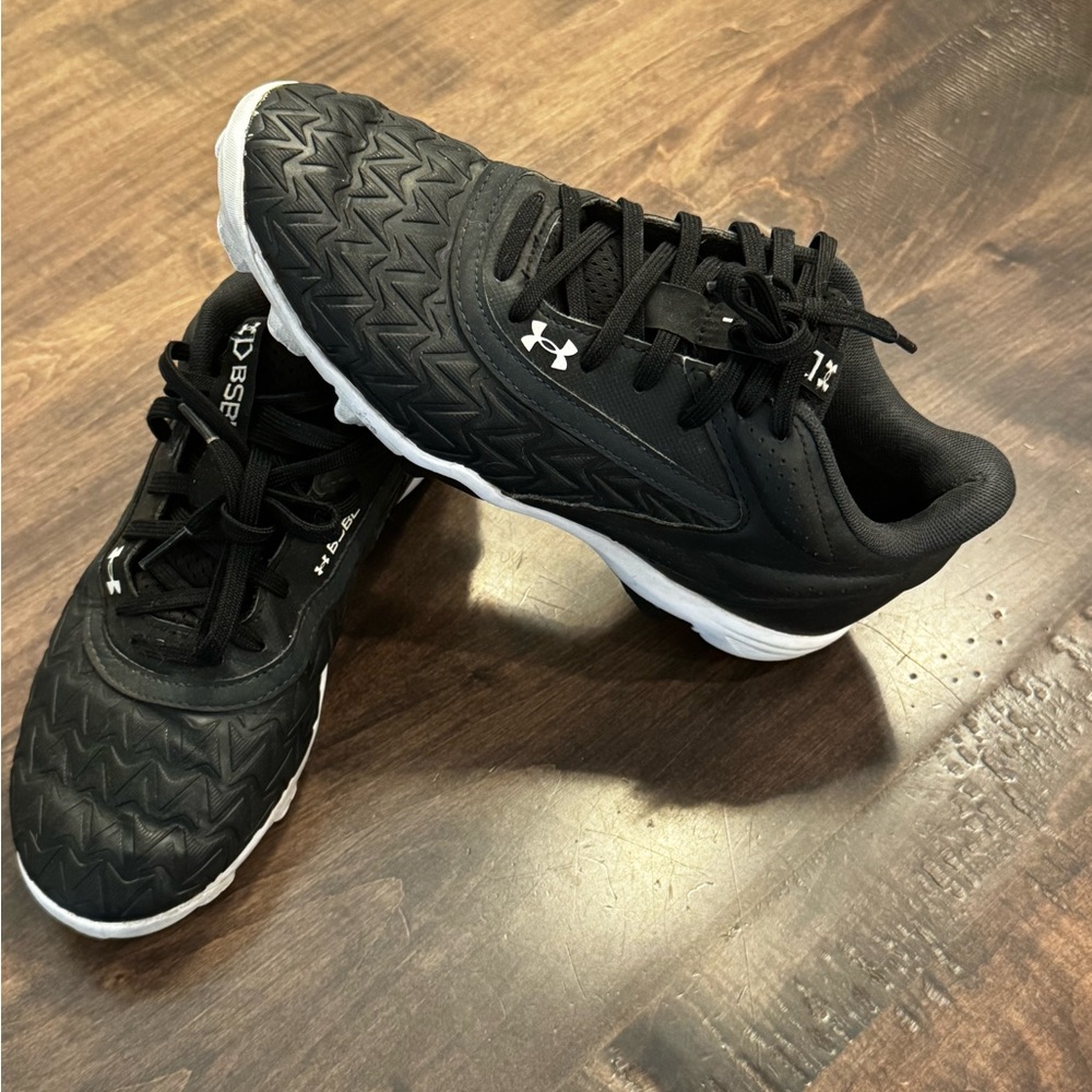 Under Armour Black Baseball Cleats 6.5